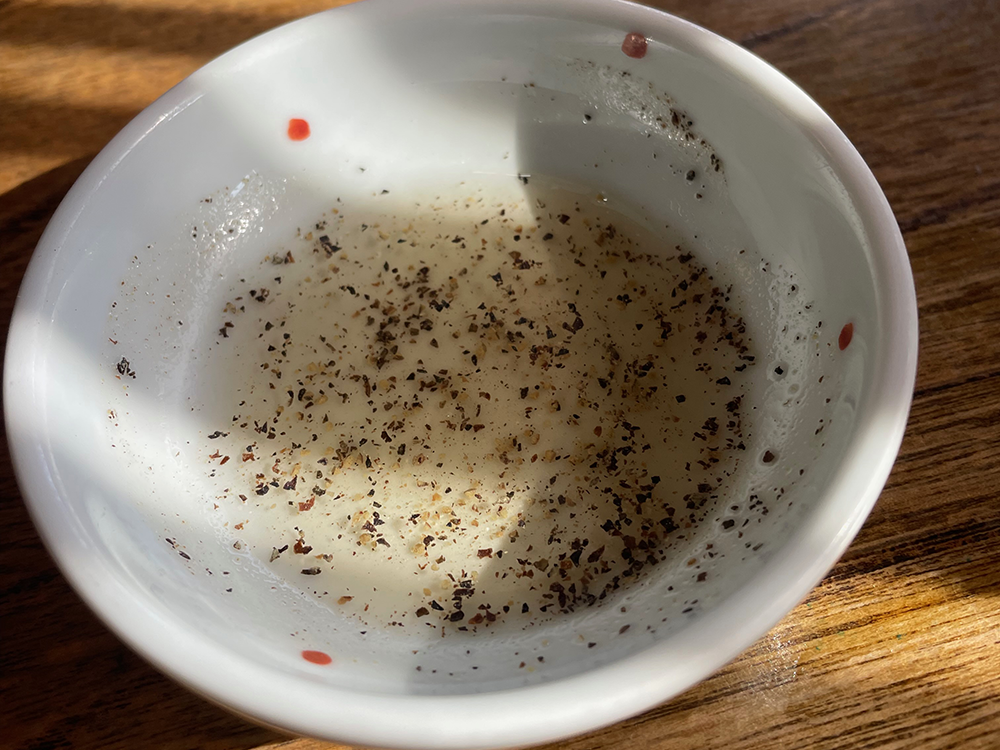 すいとんぼう 餃子のタレ